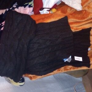 Black Cable Knit Scarf